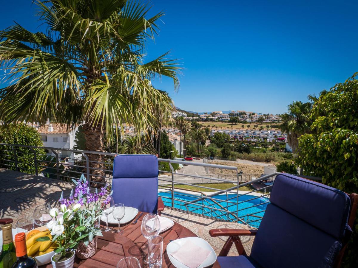 Villa Rosa luxury private large Villa to rent Manilva Esterno foto