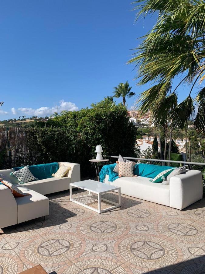 Villa Rosa luxury private large Villa to rent Manilva Esterno foto